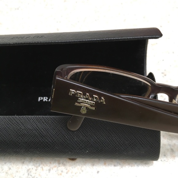 PRADA - Picture 1 of 9